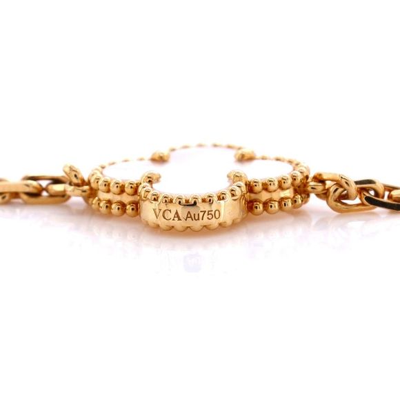 Van Cleef & Arpels Vintage Alhambra 20 Motifs Necklace 18K Yellow Gold and Mothe - Picture 3 of 4